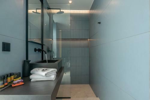 Villas Phos And Kallos