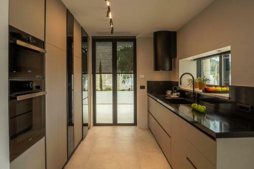 Villas Phos And Kallos