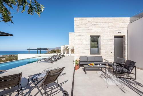 Villas Phos And Kallos