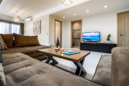 Lemar Luxury Apartments