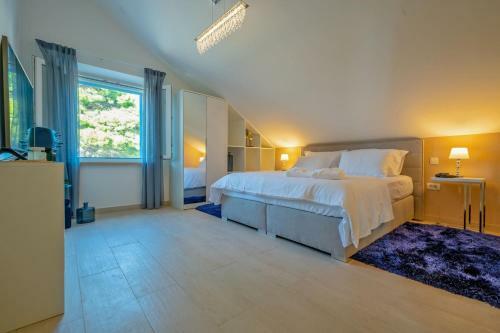 Luxury Villa Castello Di Pietra With Private Pool