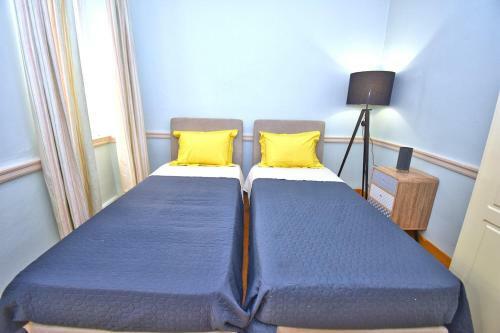 Roses Apartment In Corfu City Centre