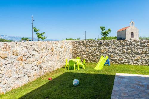 Villa Stancija Privlaka 2 With Heated Pol