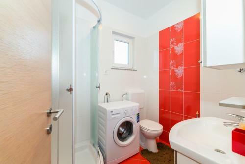 Apartments Maestral In Privlaka, 70m From The Beach