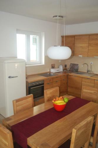 Aparthotel Apartments Toni Sea View