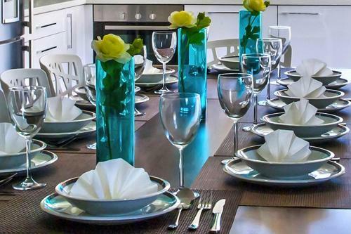 Luxury Villa Mosor, Heated Pool Whirpool, Near The See
