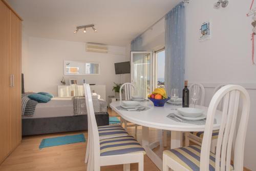Apartmani Tena