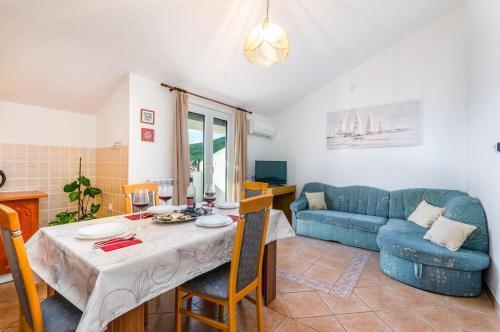 Apartments By The Sea Selce, Crikvenica - 3030
