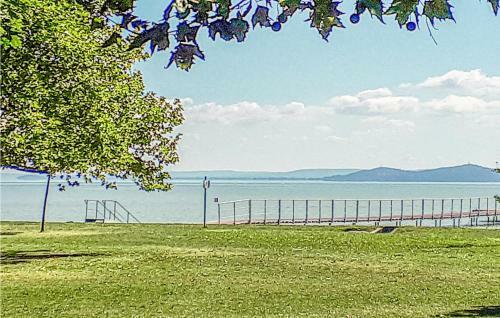 Holiday Home Pet�fi Utca-balatongy�r�k