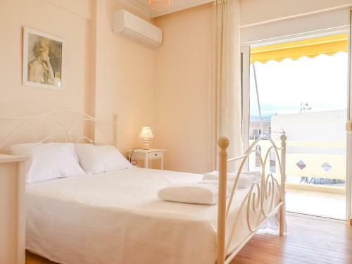 Sunny City Center Apartment