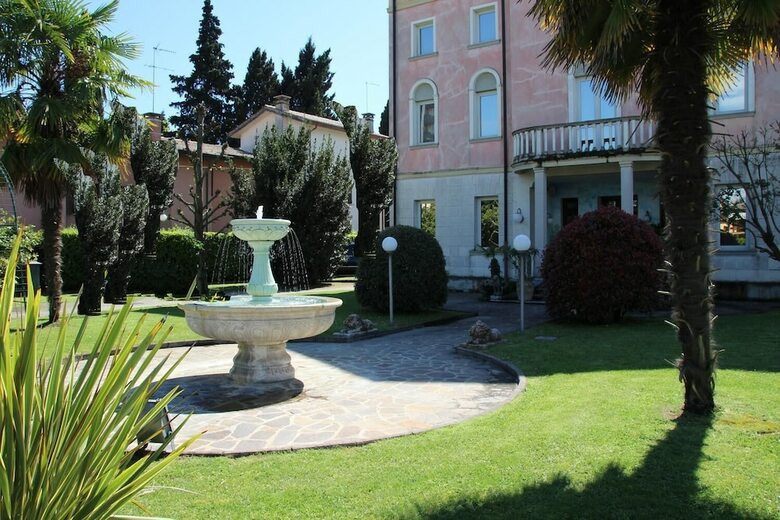 Park Hotel Villa Leon D'oro