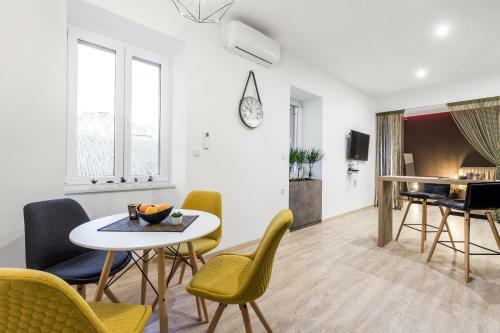 Apartments C9