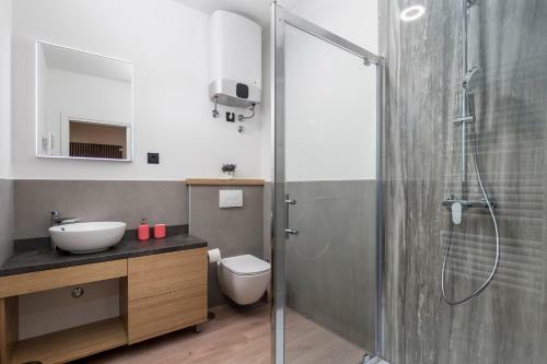 Deluxe Apartments & Rooms "in The Center"