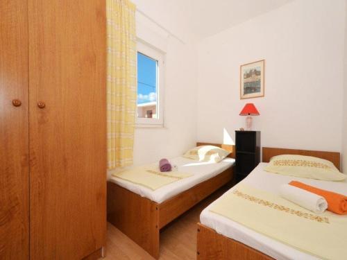 Apartments By The Sea Rogoznica - 12246