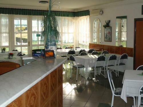 Hostal Golf �tterem �s Panzi�
