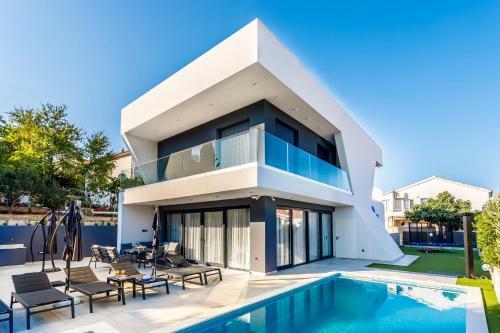 Neue Villa Skyline, Strand Und Zentrumn�he