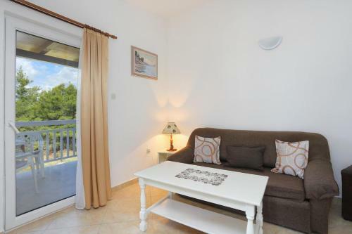 Apartments By The Sea Rogoznica - 4162