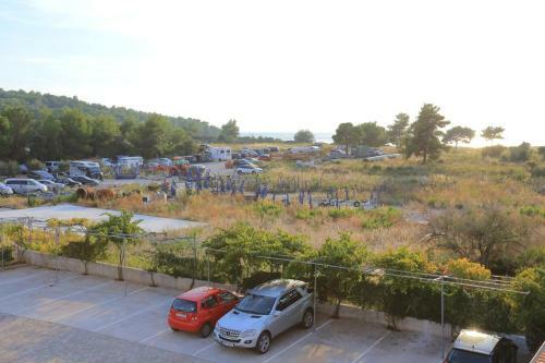 Apartments By The Sea Rogoznica - 4162