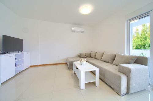 Adria House