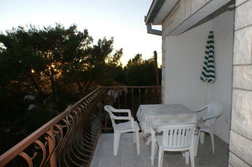 Apartments By The Sea Jagodna, Hvar - 4000