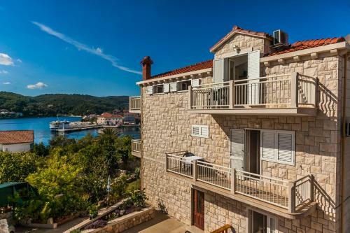 Apartments Sumartin