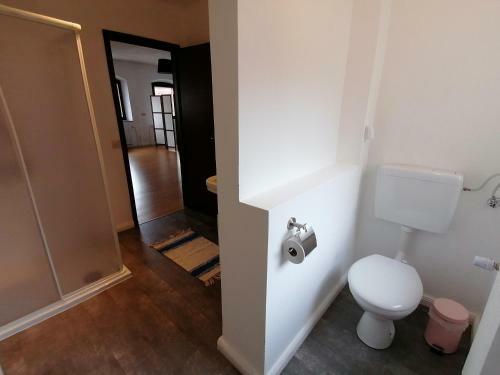 Apartamento Ger�umige Wohnung In Zentraler Lage