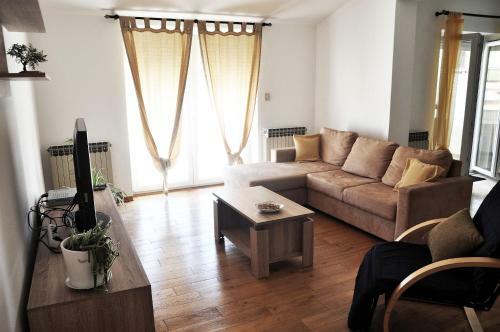 Apartmani Alavuk