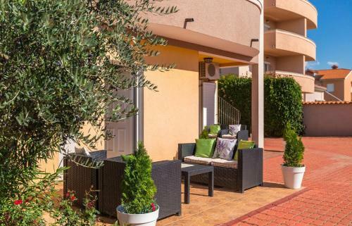 Villa Family House Seamare I