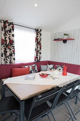 Camping Le Clos De Balleroy