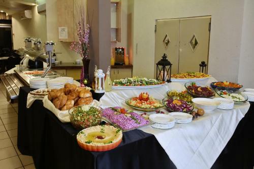 Pearl Of The Valley Hotel