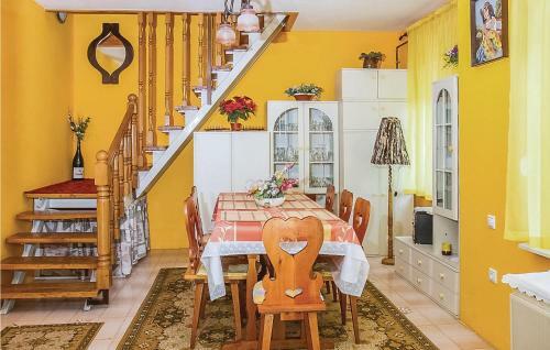 Holiday Home D�zsa Gy. Utca-balatonm�riaf�rd�