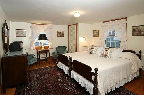 Tuck Inn B&B