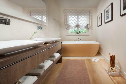 Villa Carlotta By Hmz Villas
