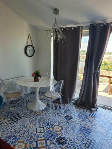 Hostal Muring Apartments