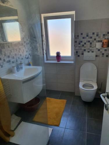 Hostal Muring Apartments