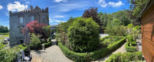 Lodge Lilac Hut Shepherds Hut
