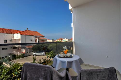 Apartments ?obrni?
