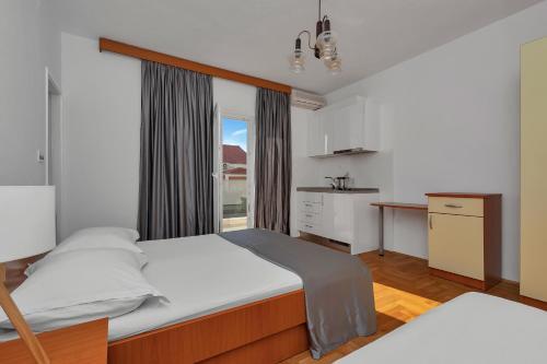 Apartments ?obrni?