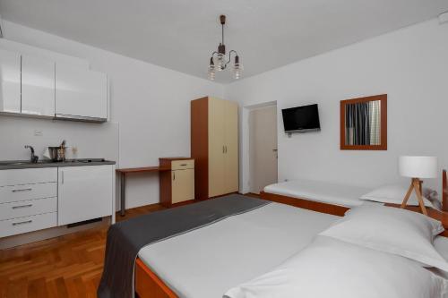 Apartments ?obrni?