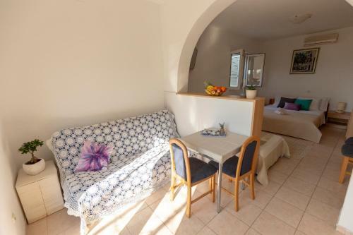 Hostal Apartmani Maja