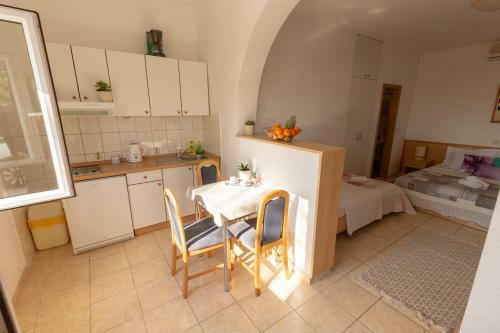 Hostal Apartmani Maja