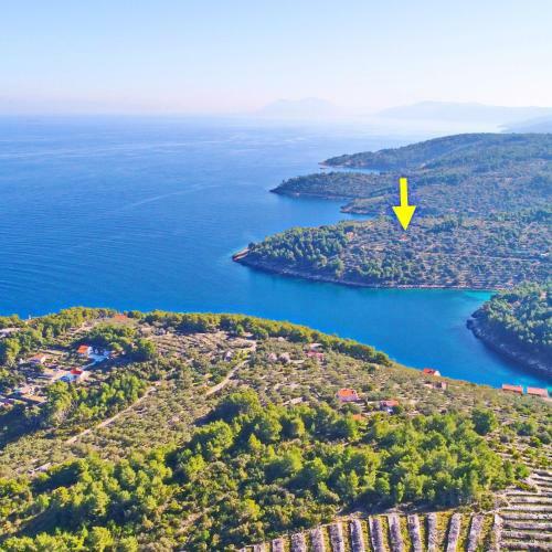 Green Area Stone House