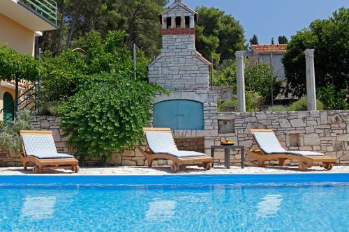 Unique Seaside Villa With Pool