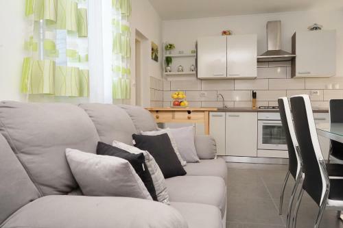 Holiday House Roza