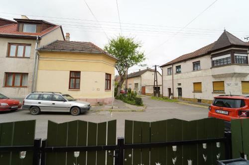 Hostal Tulip Home Guest House