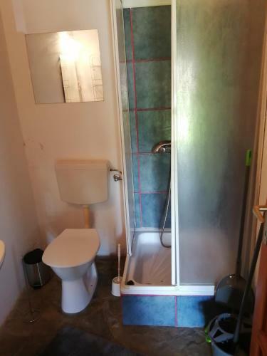 Lisztes Apartman (Medenc�s, N�dfedeles, Zam�rdi)