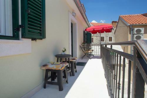 Hostal Central Old Town Rooms