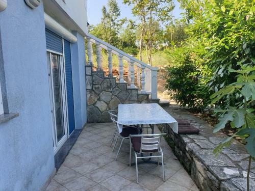 Hostal Rooms And Apartments V&m