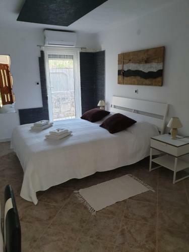 Hostal Rooms And Apartments V&m