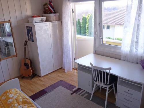 Ris�r Bed & Breakfast, Randvik Strand